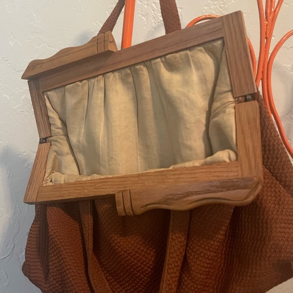 Vintage rust / brown color fabric purse, wooden handle,  like new condition - Picture 2 of 5